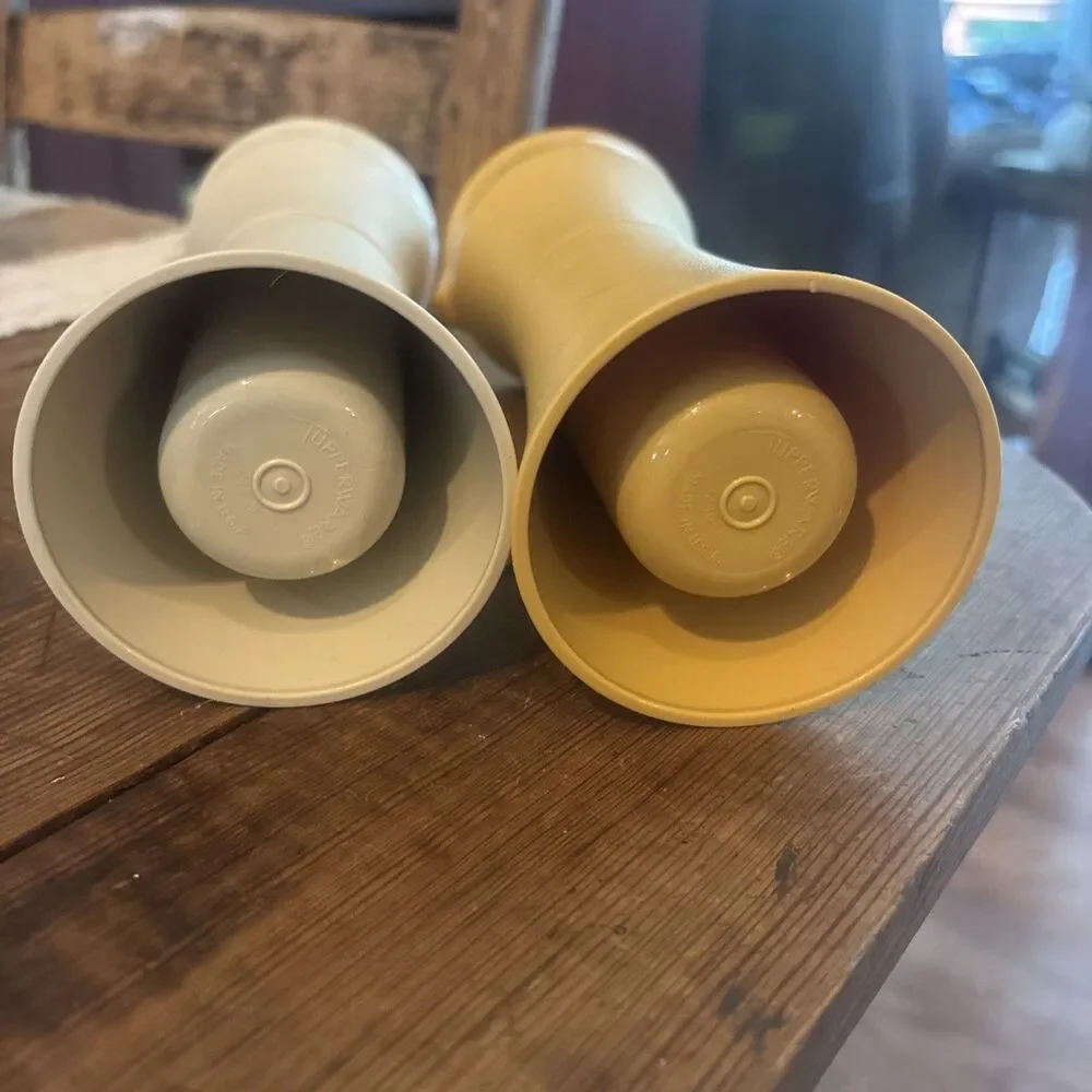 Vintage Tupperware 1246 Oil & Vinegar Cruet Set Dressing Dispensers With Lids